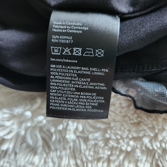 NWT H&M black floral dress - Picture 11 of 11